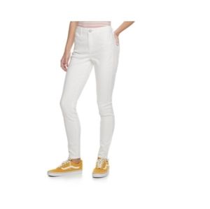 Juniors' SO High-Rise Ultimate White Jegging